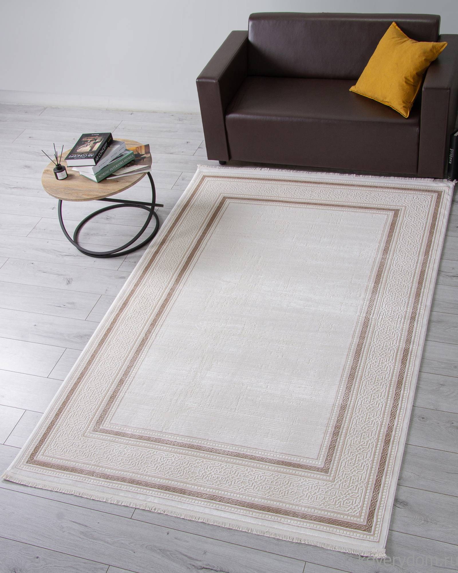 Ковер ANATOLIA 32218C WHITE / CREAM